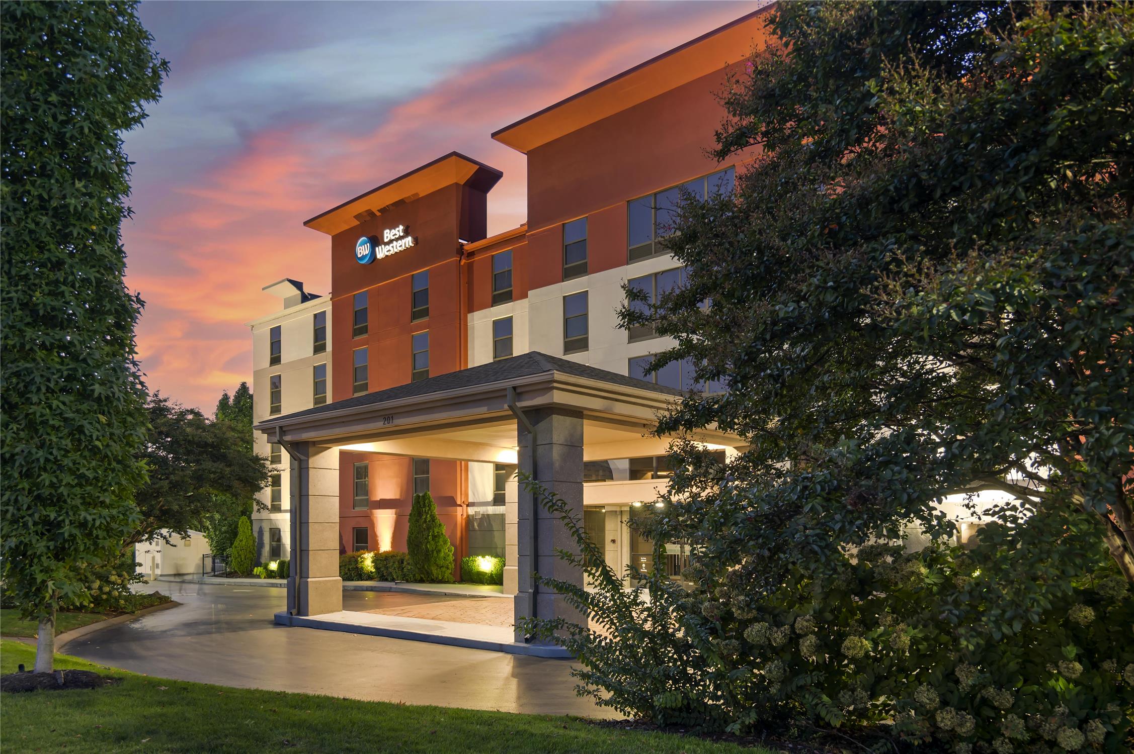 Best Western Suites Near Opryland 6/49