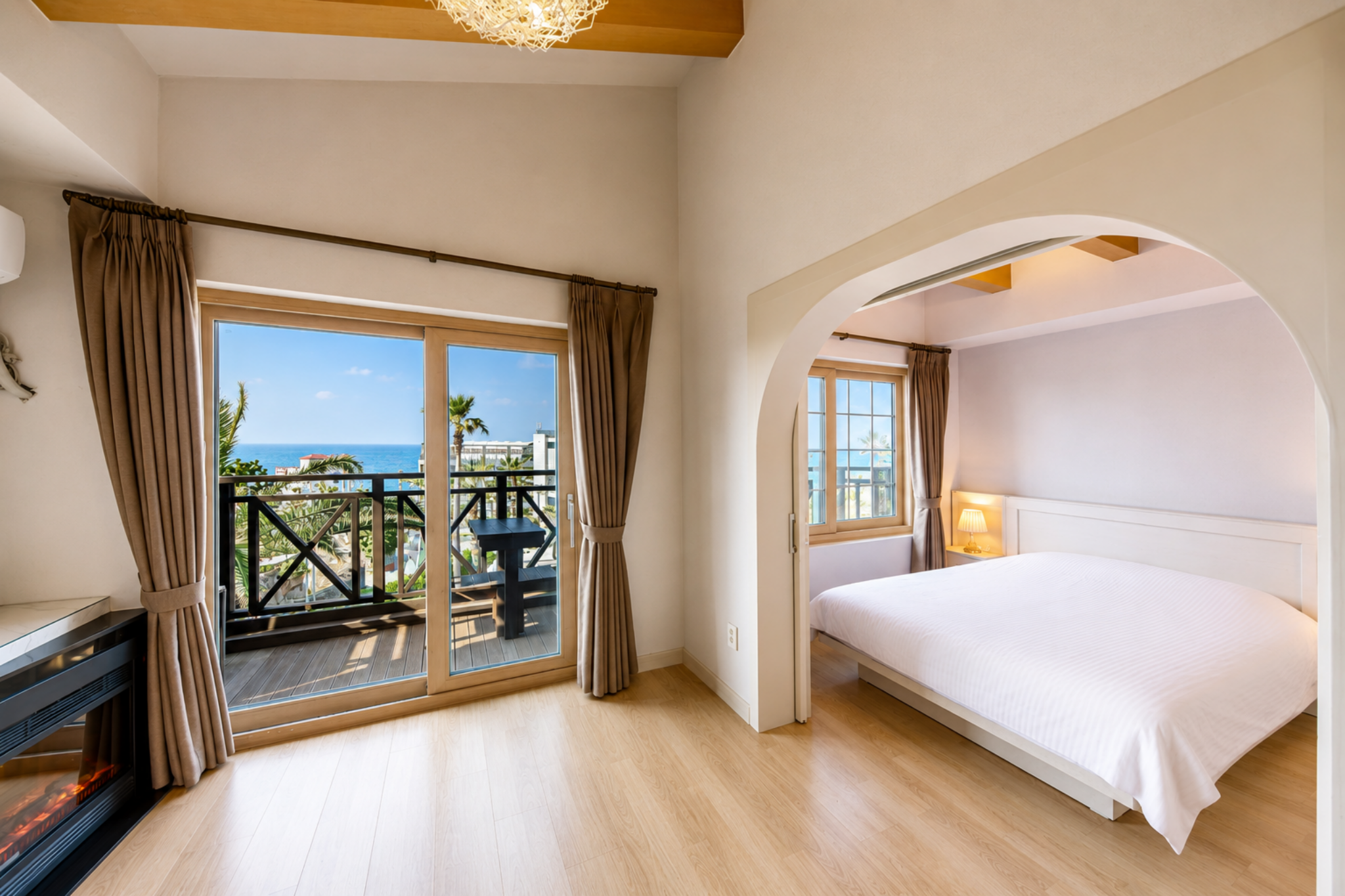 Royal, Special, Suite, Double Bed, Sea View
