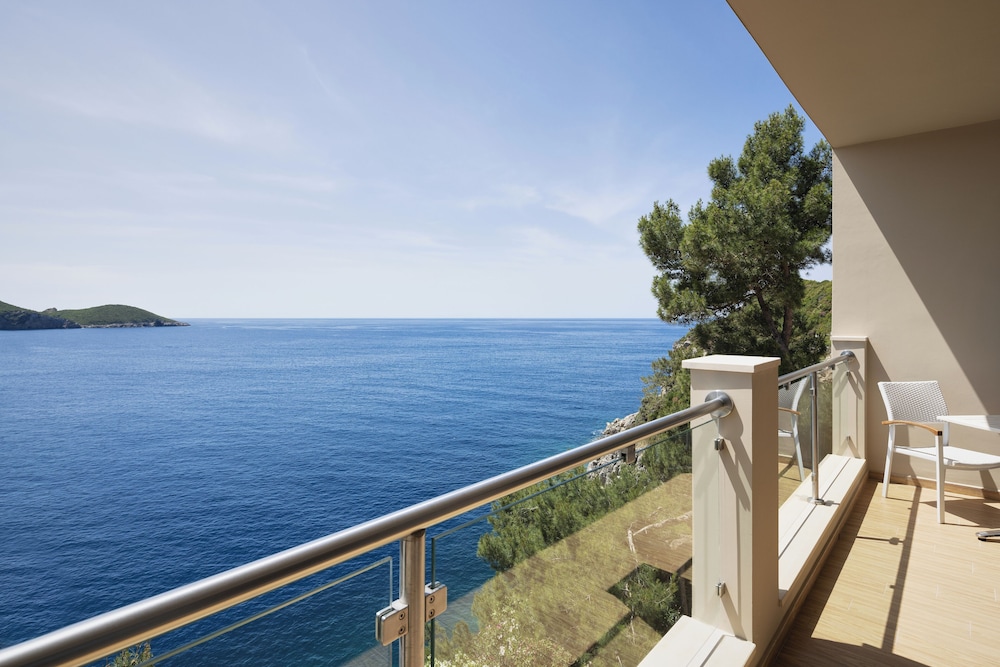 Akrotiri Beach - Adults Only 59/68