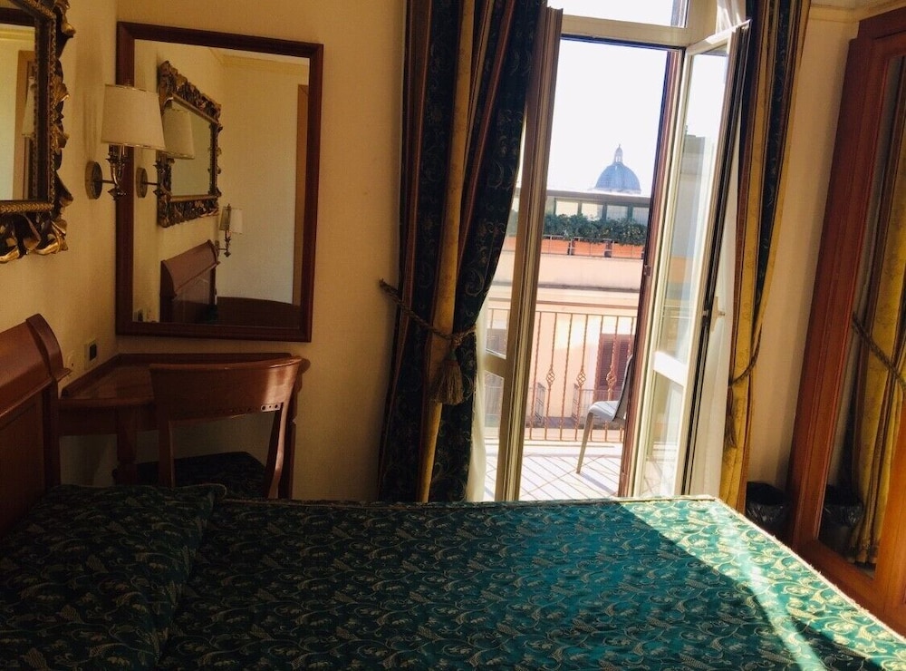 Hotel Champagne Palace 31/67