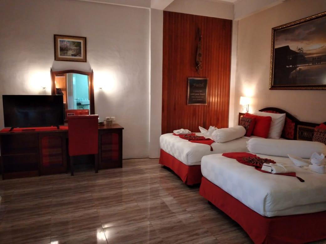 Parapat View Hotel 9/15