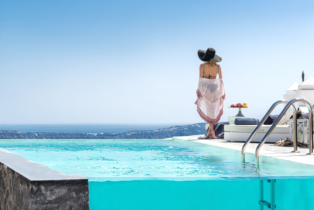 Mythical Blue Luxury Suites 41/50