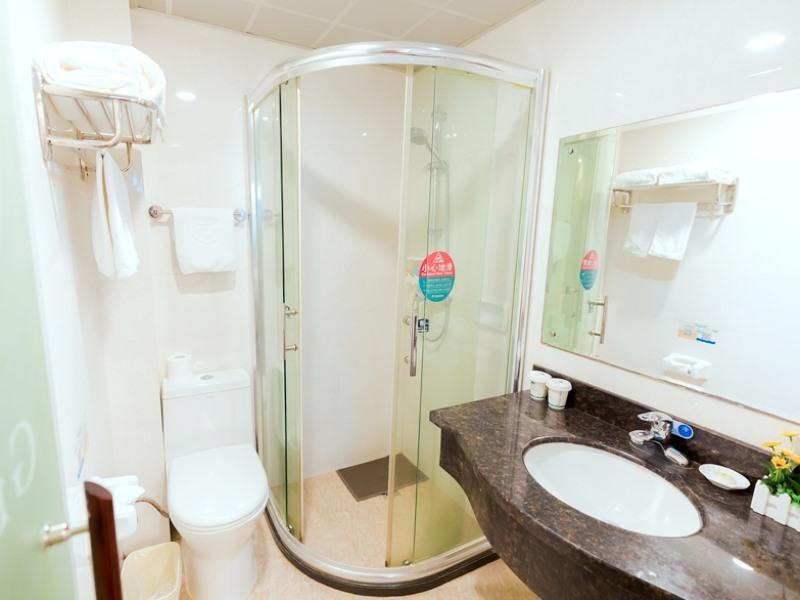 GreenTree Inn Shanghai Cao 'an Road Light Textile Express Hotel 18/18