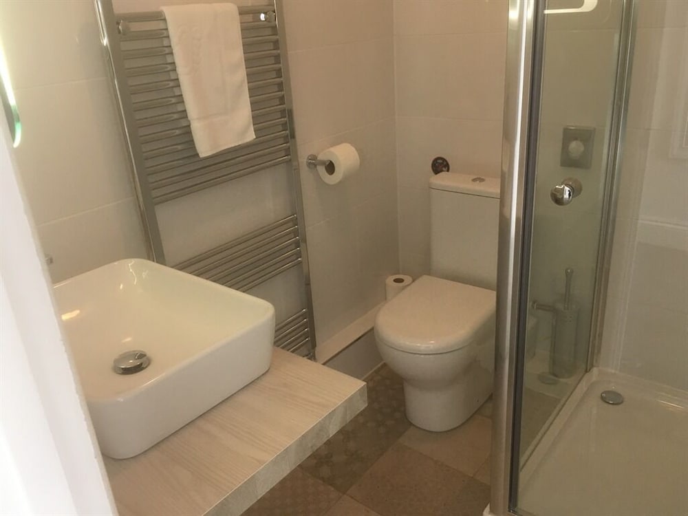 غرفة بسرير مزدوج مع أريكة، Portreath Arms 2/2