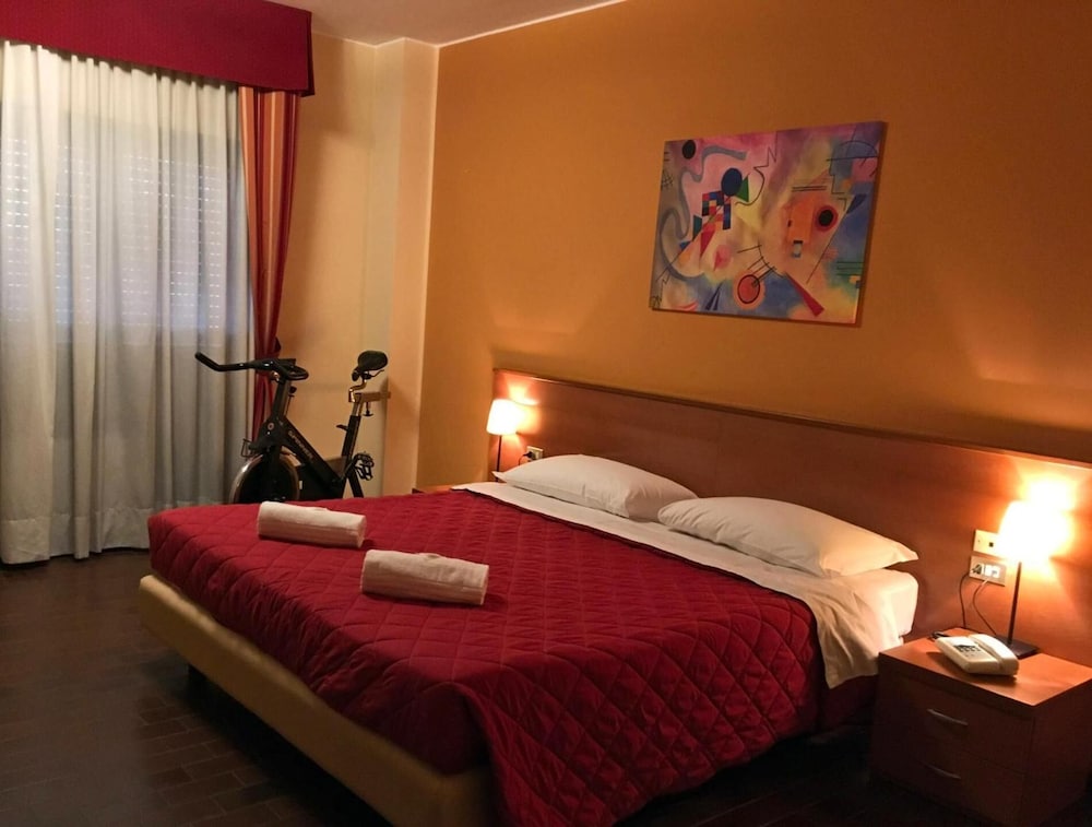 Hotel Forum 10/70