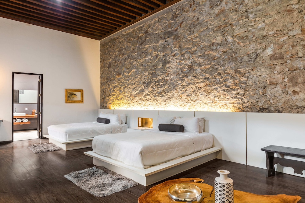 Meson de Santa Rosa Luxury Hotel 31/70