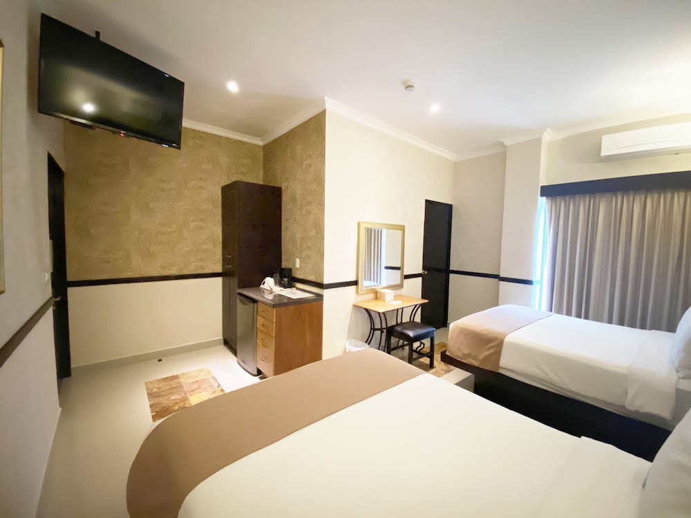 Hotel Palacio Maya 27/83
