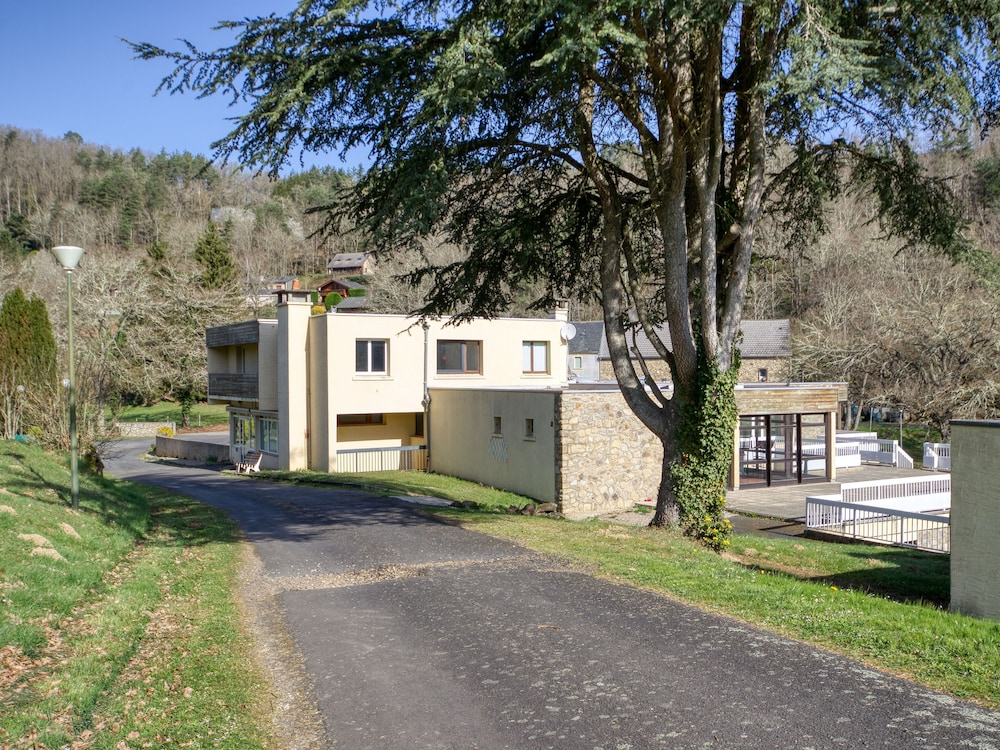 Residence Vacanceole Le Domaine de Confolant 53/62