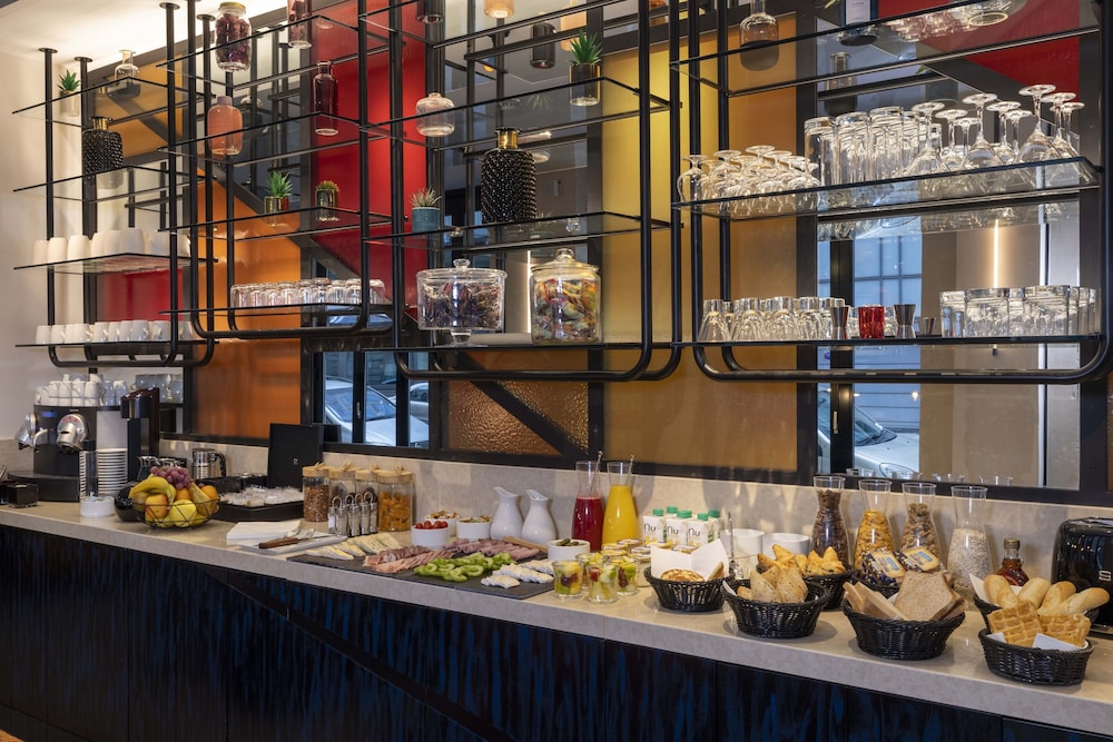 Le 12 Hotel photo4