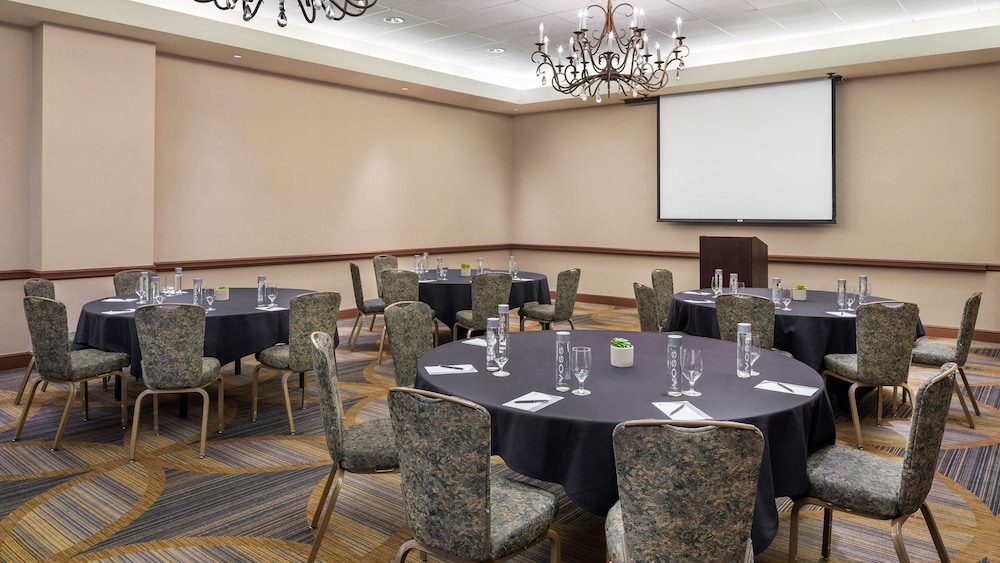 HYATT REGENCY VALENCIA 36/50