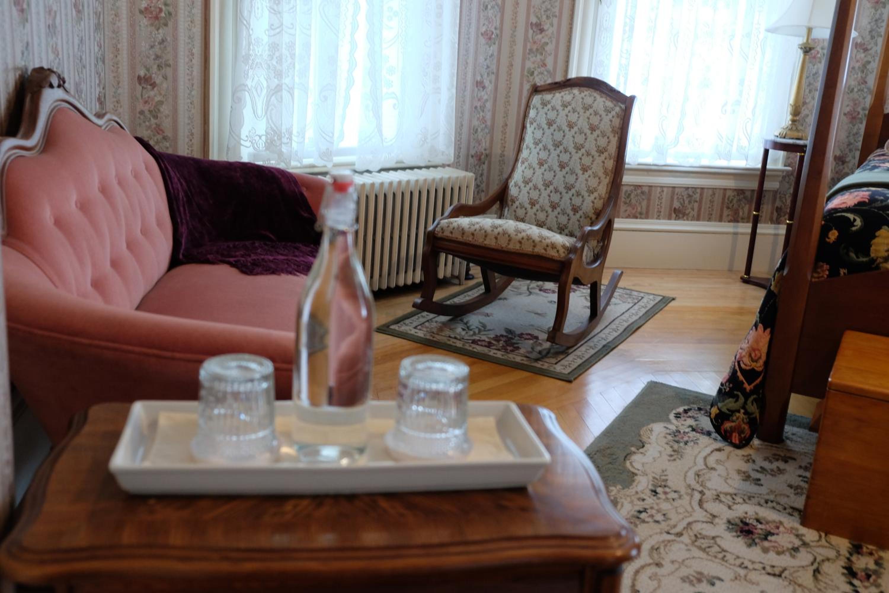 Guilford Bed and Breakfast 33/42
