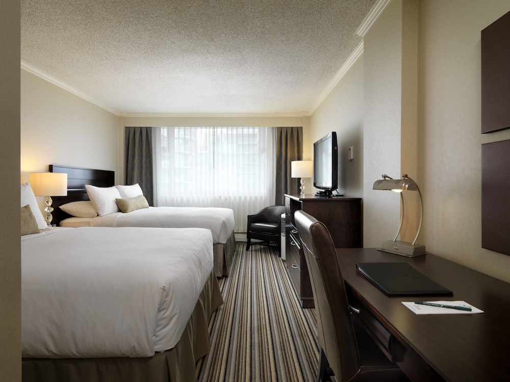 Chateau Victoria Hotel And Suites 13/68