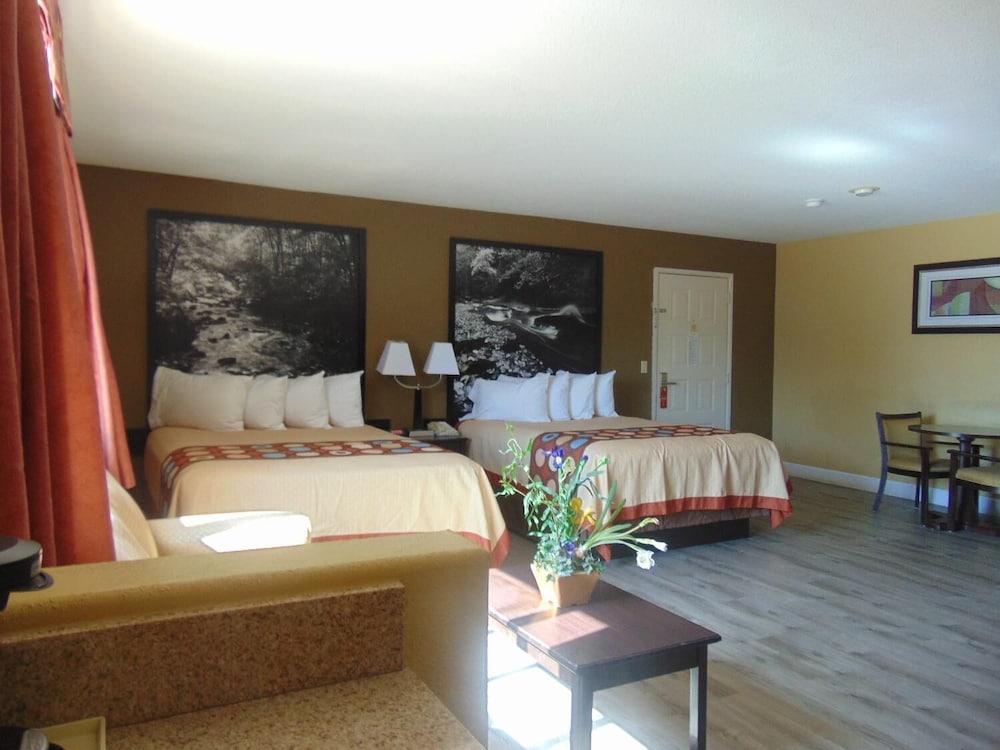 Super 8 By Wyndham Payson 15/17
