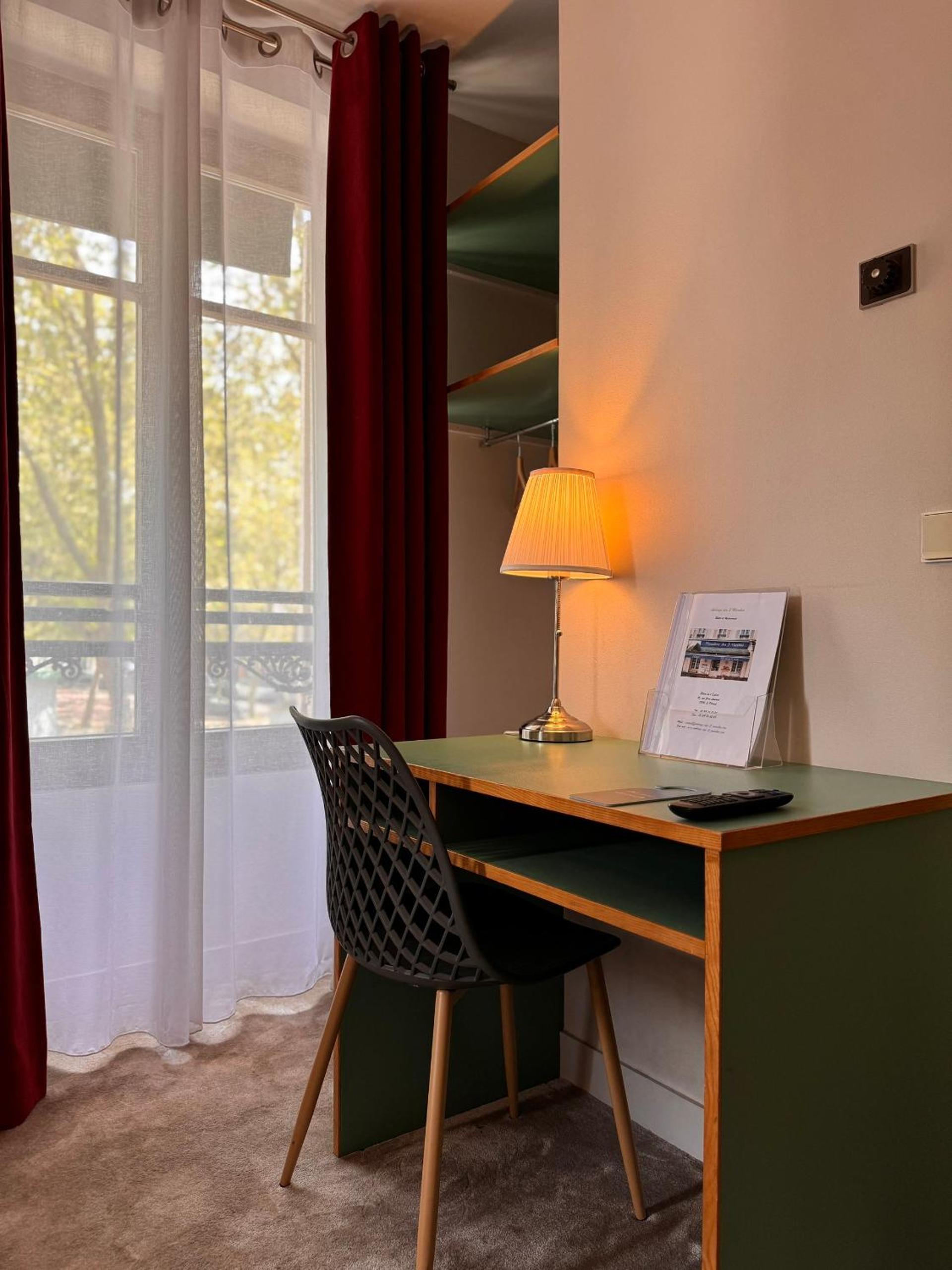 Hotel Paris Vesinet 28/29