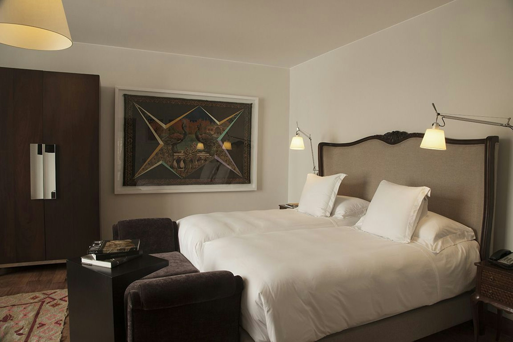 Hotel B 3/11