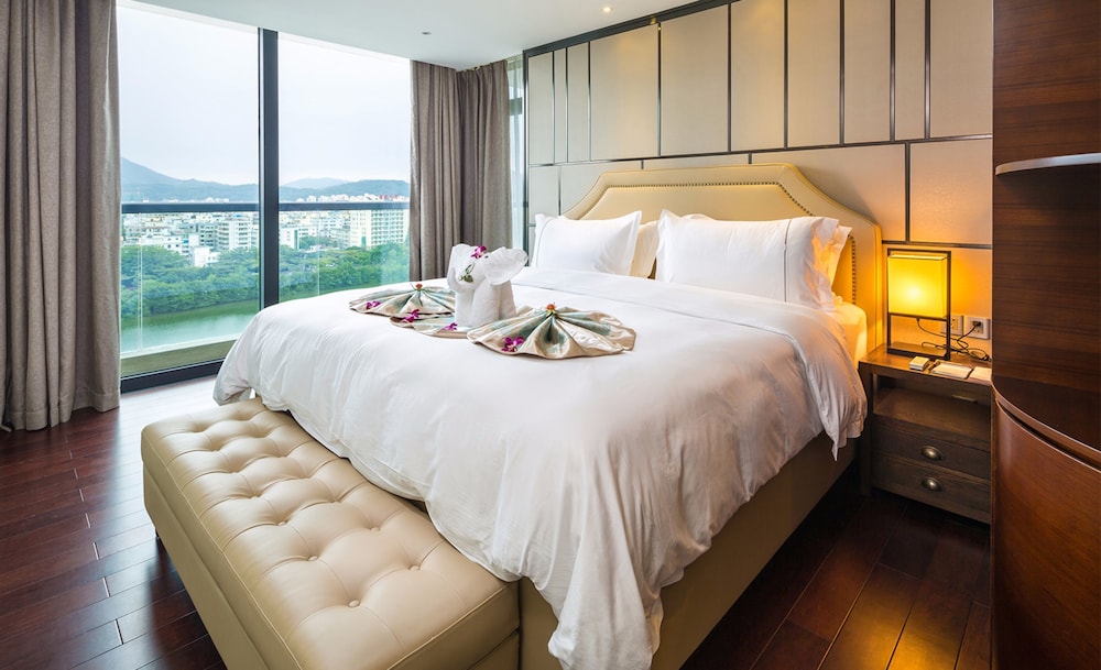 Sanya Shuang Da International Hotel 7/21
