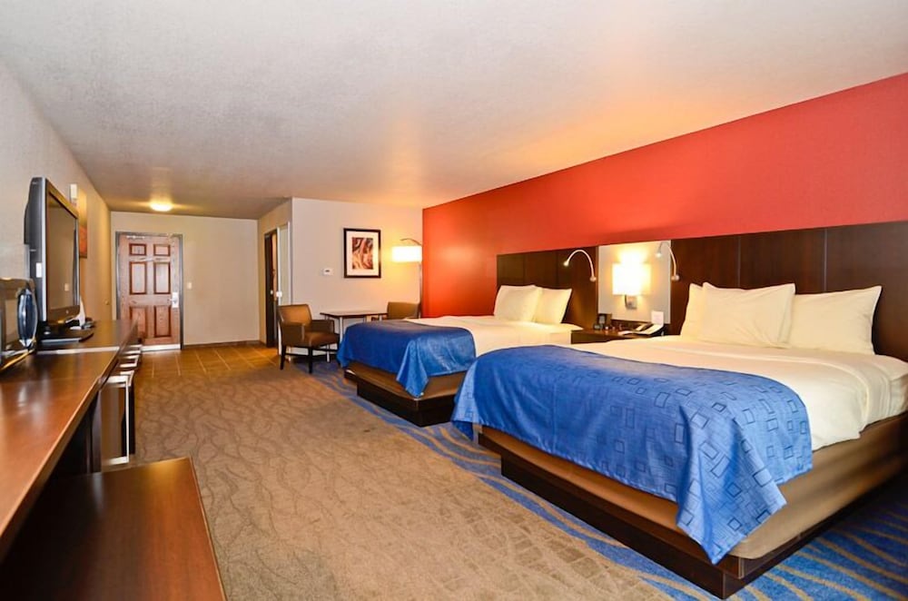 Astoria Hotel and Event Center 15/61