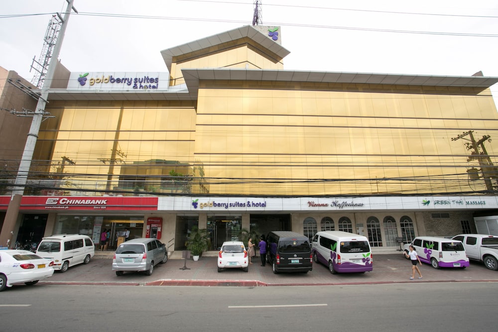 Goldberry Suites and Hotel Mactan 3/49