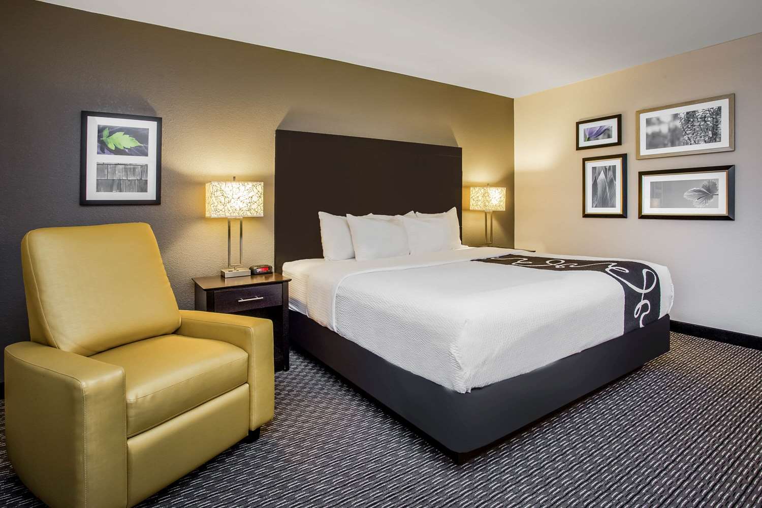 La Quinta Inn Oshkosh 27/56