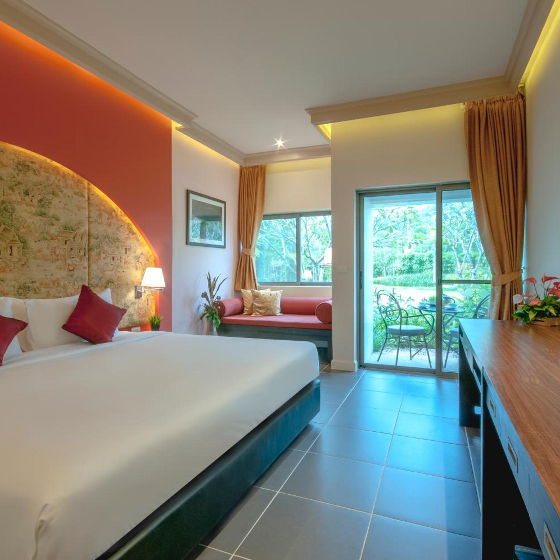 Standard, King Bed, Garden Wing