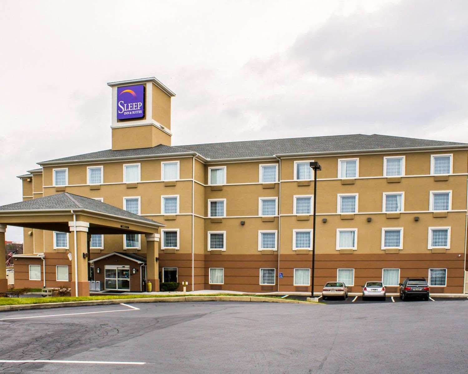Express Inn & Suites 4/40