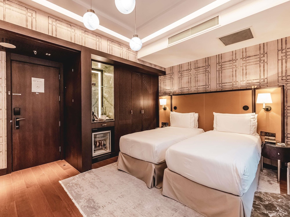 SUPERIOR, TWIN BEDS