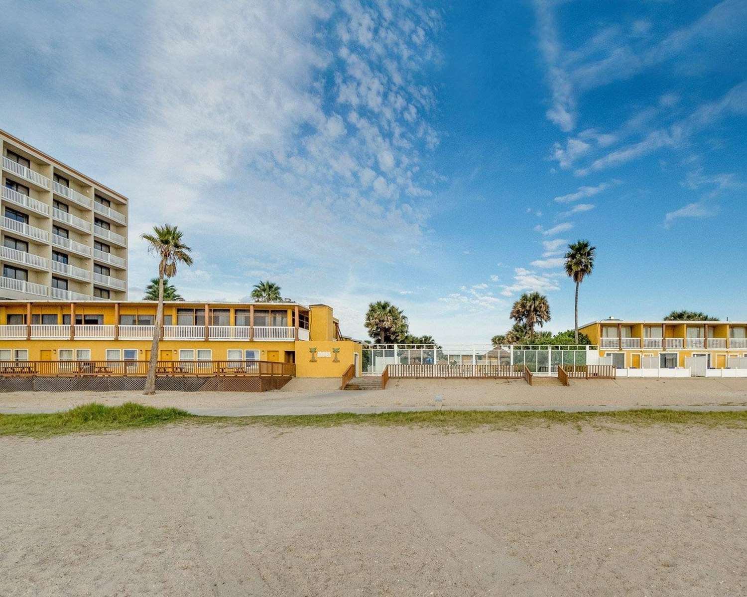 Quality Inn & Suites Corpus Christi Beachside 35/39