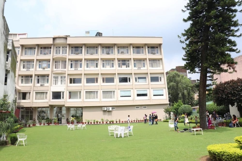 Hotel Ambica 6/40