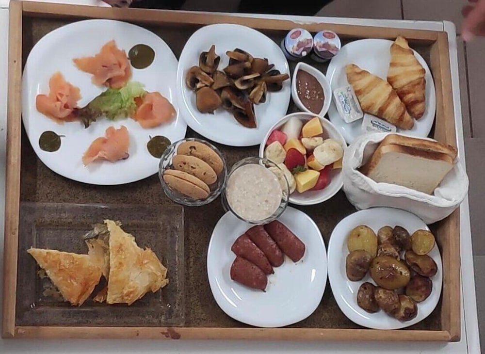 Samos City Hotel 56/69