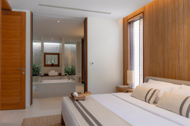 Renovated, Pool, Forest, Villa