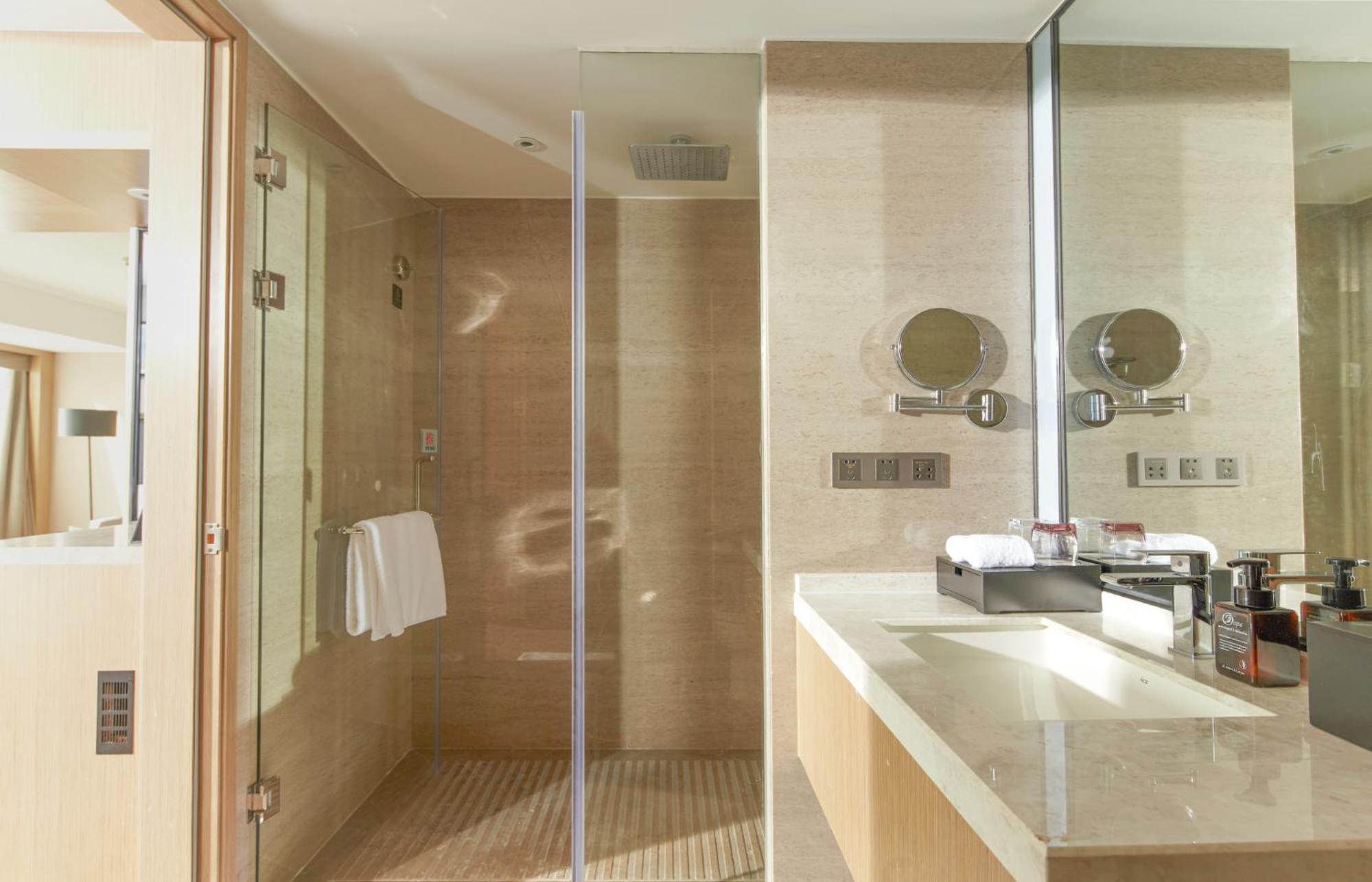 Xiamen United Hotel 53/54