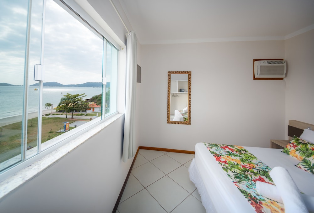 Apart Hotel Roberto Monteiro 19/77
