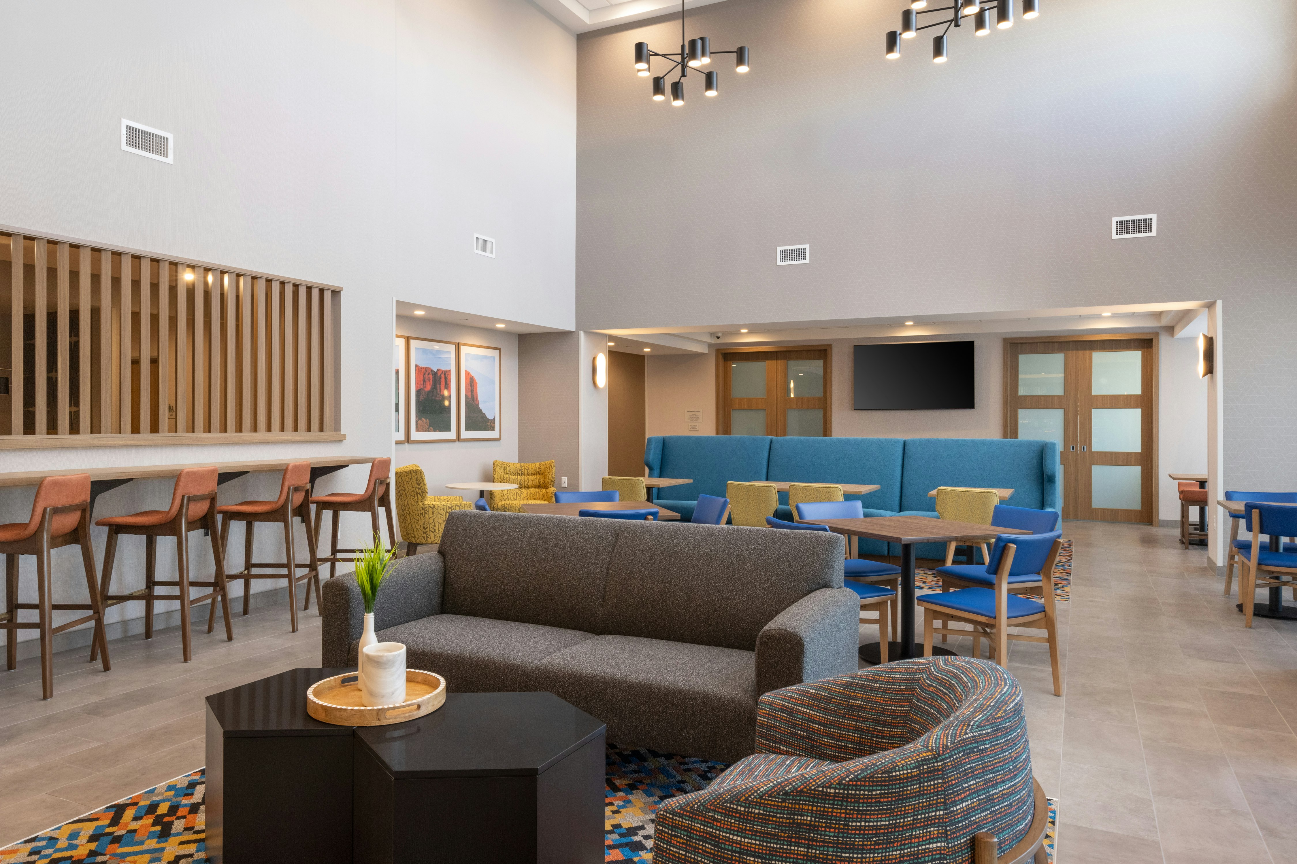 Hampton Inn and Suites by Hilton Cottonwood 11/19