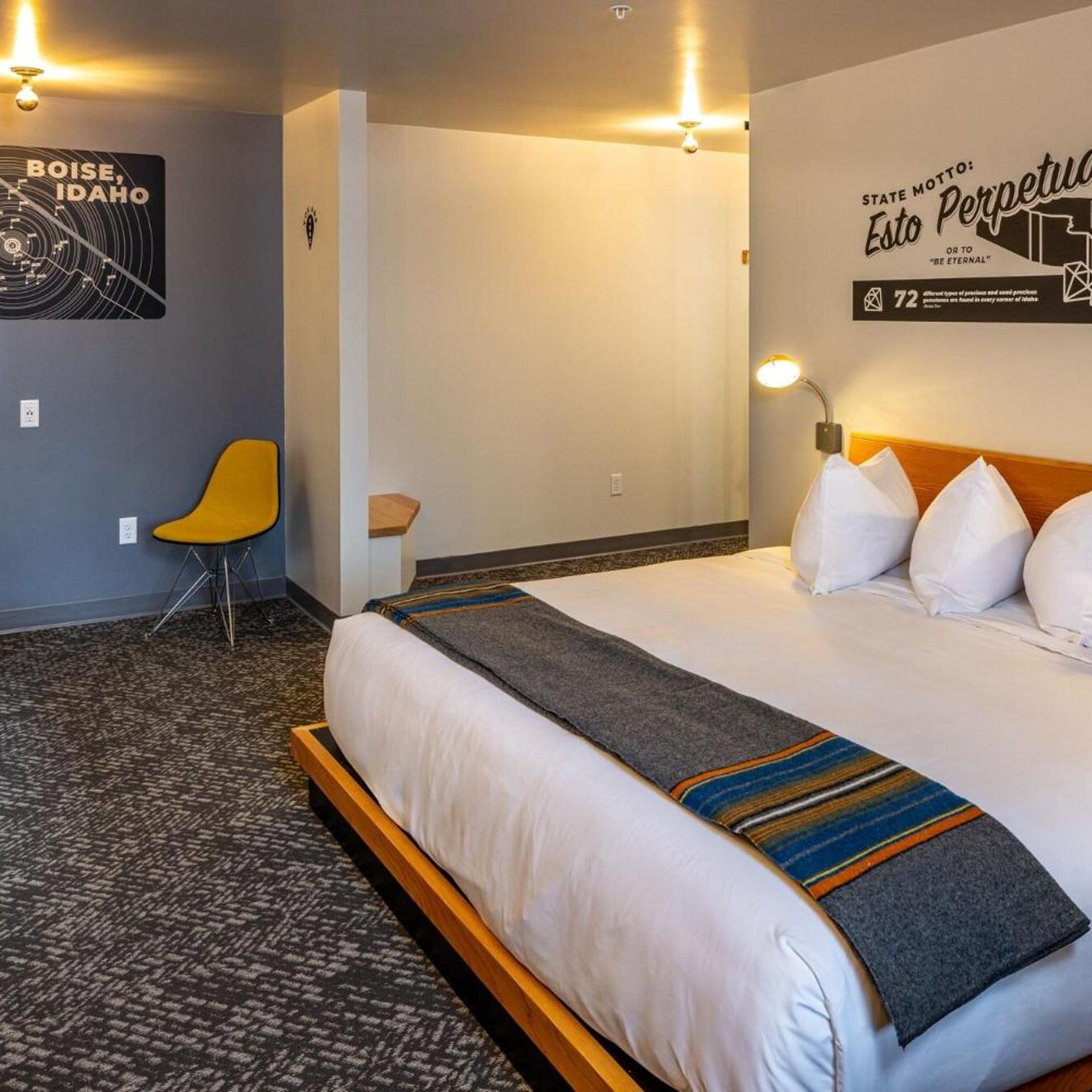 Suite, King Bed