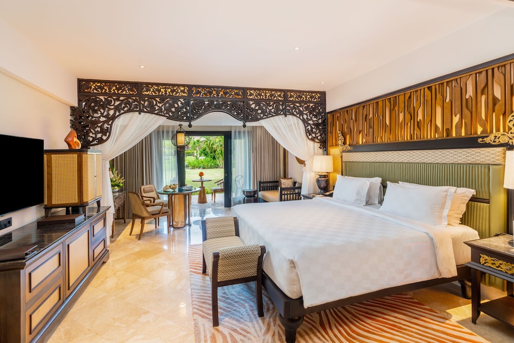 Room, King Bed, Resort View