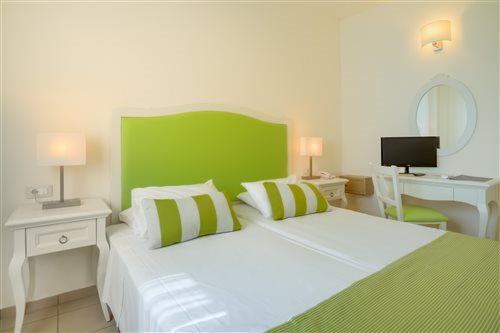1 Bedroom, Apartment, Side Sea View, Balcony