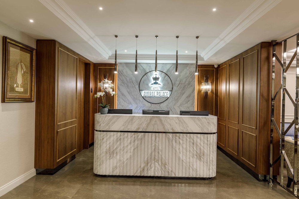 Amiral Palace Boutique Hotel 7/74