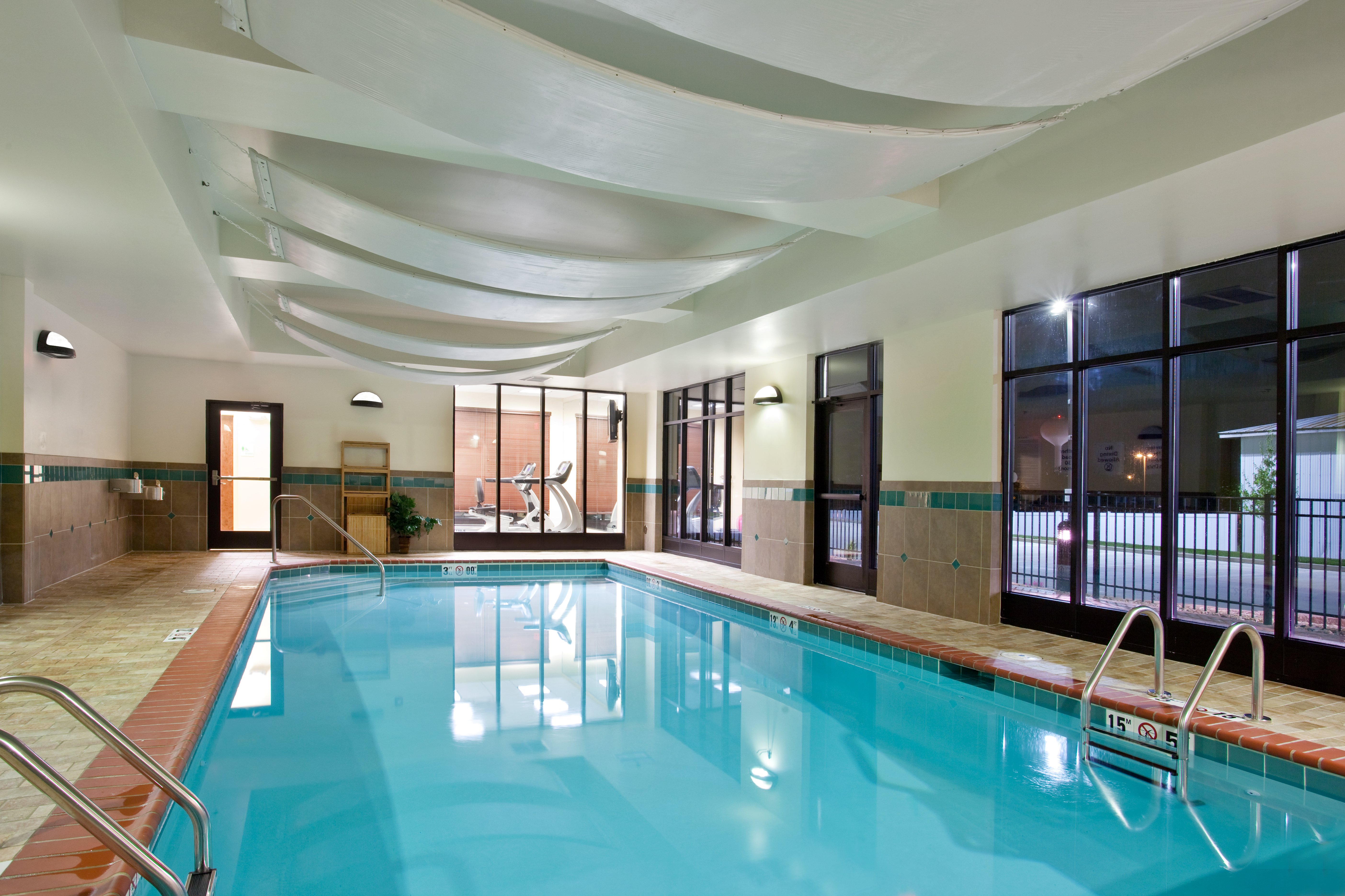 Holiday Inn St. Louis Fairview Heights 41/72