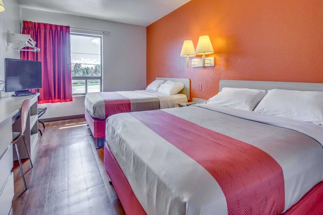 Motel6 Suites Buffalo Amherst, NY 8/18
