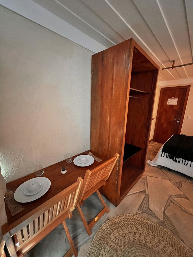 Pier Beach Hotel 36/68
