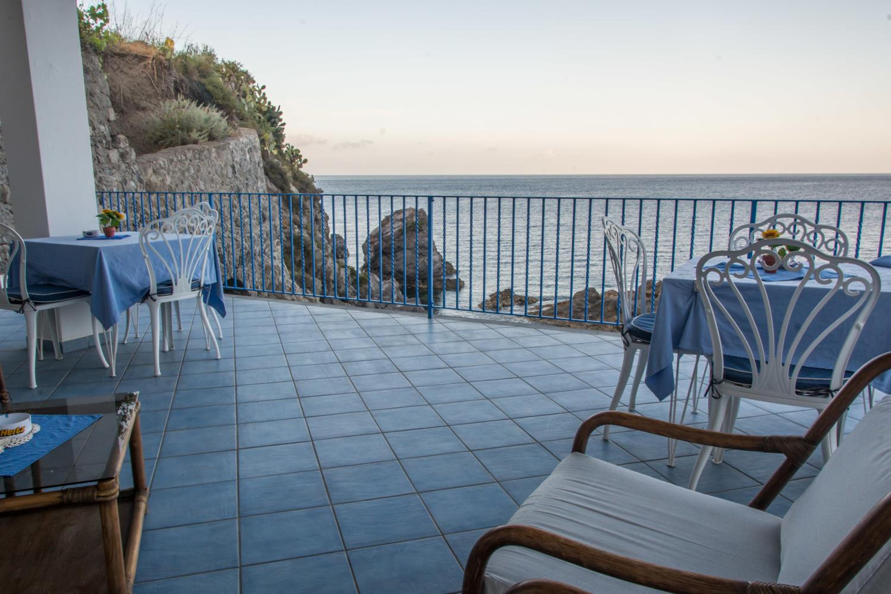 Hotel Rocce Azzurre 23/53