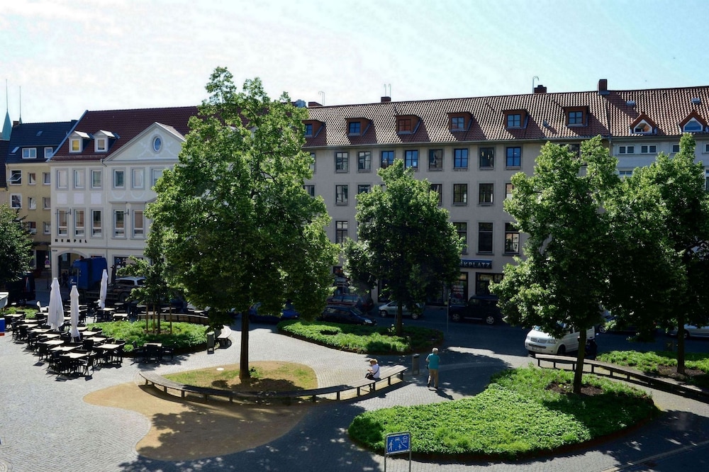 Fruehlings Hotel 33/42