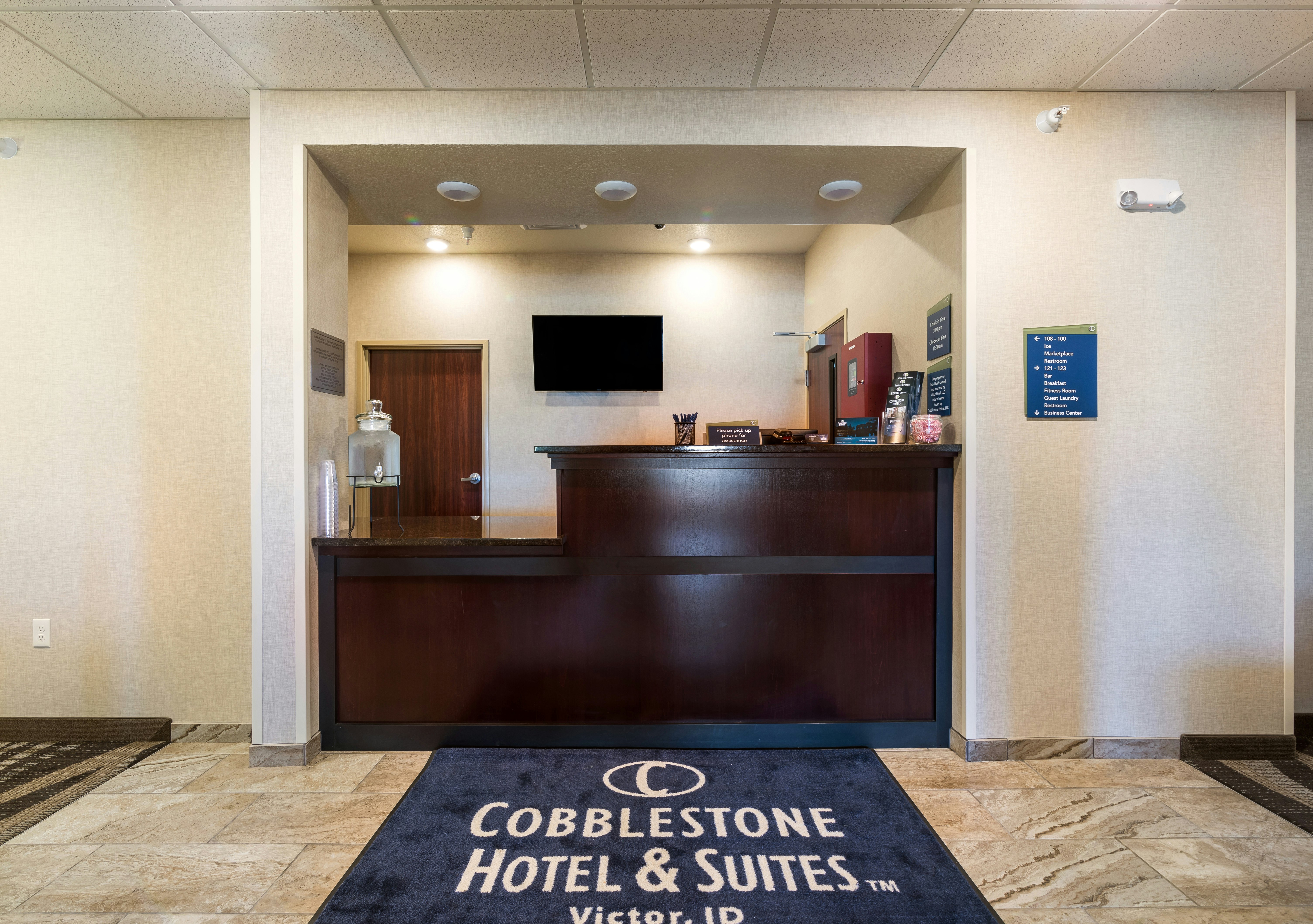 Cobblestone Hotel and Suites Victor 6/52