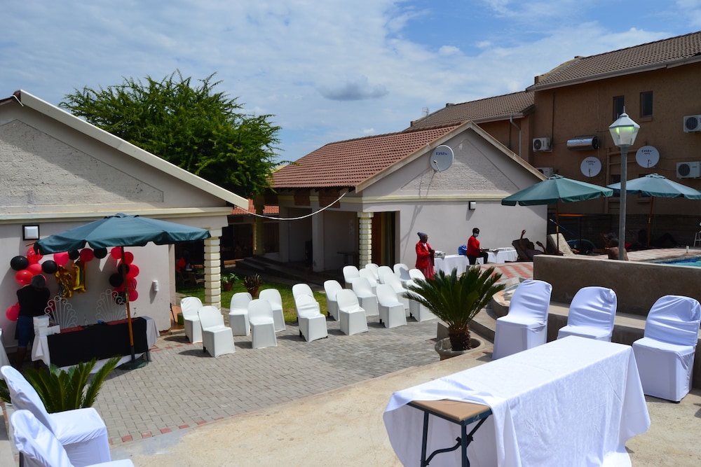 Kamogelo Guest House 41/47