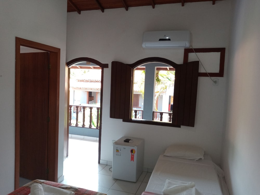 ROOM, TRIPLE