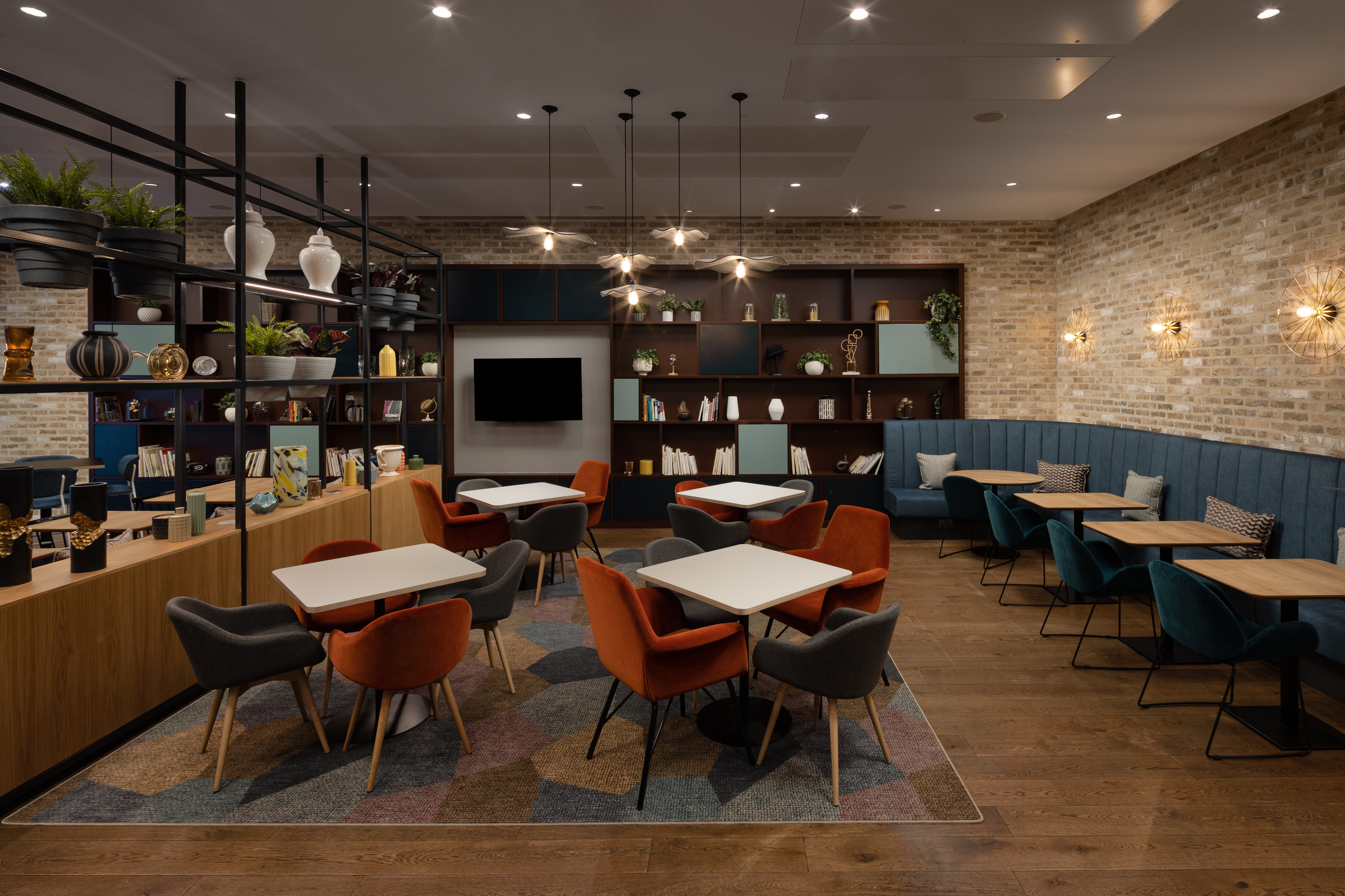 Staybridge Suites London - Vauxhall by IHG 65/66