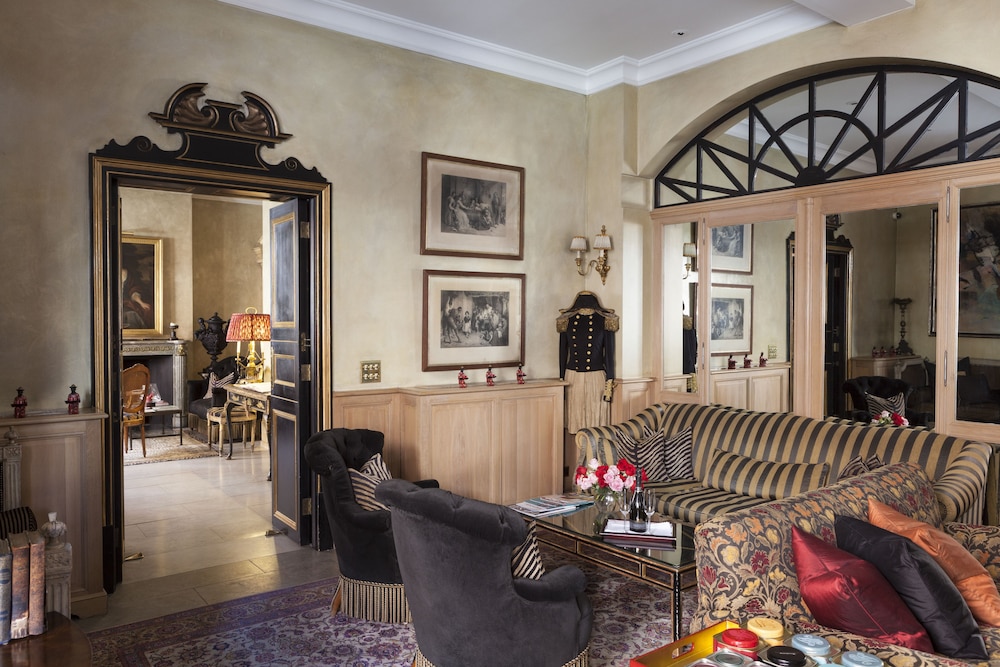 San Domenico House Hotel 44/56