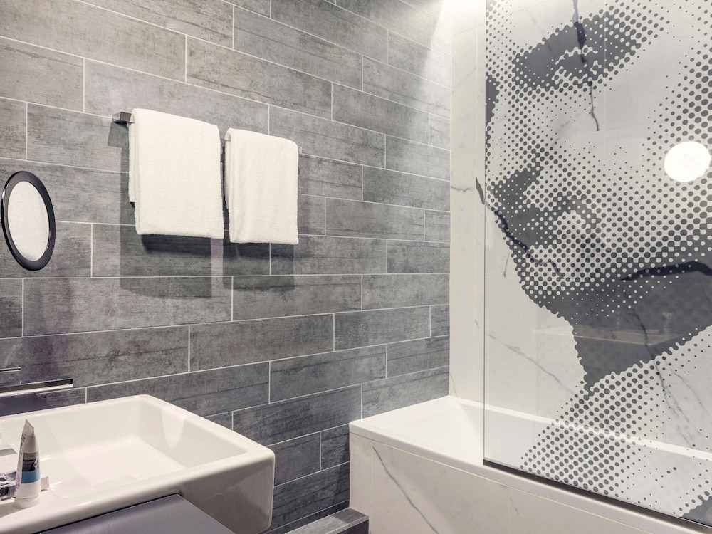 MERCURE PARIS ALESIA 11/66