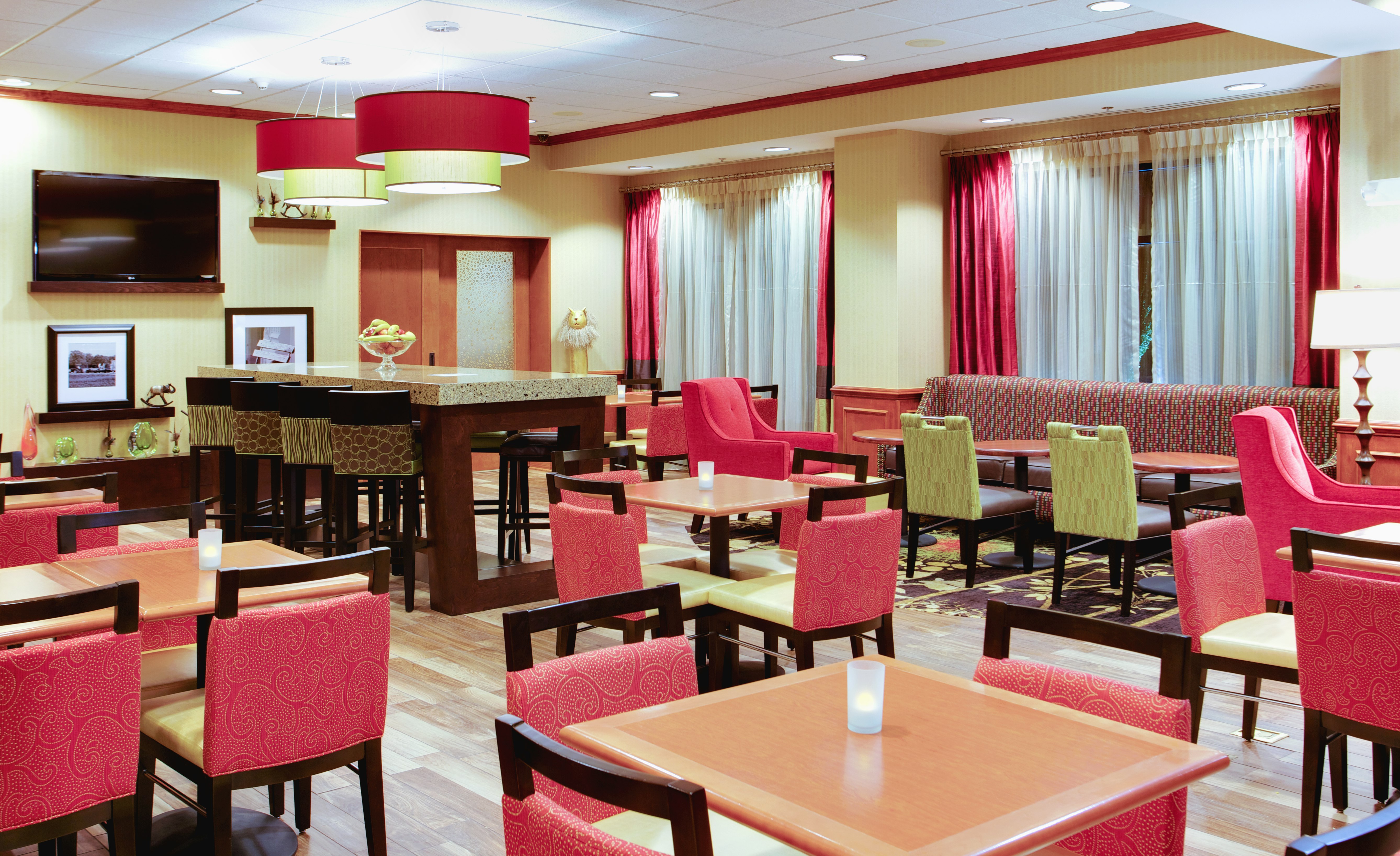 Hampton Inn By Hilton Emporia 38/49