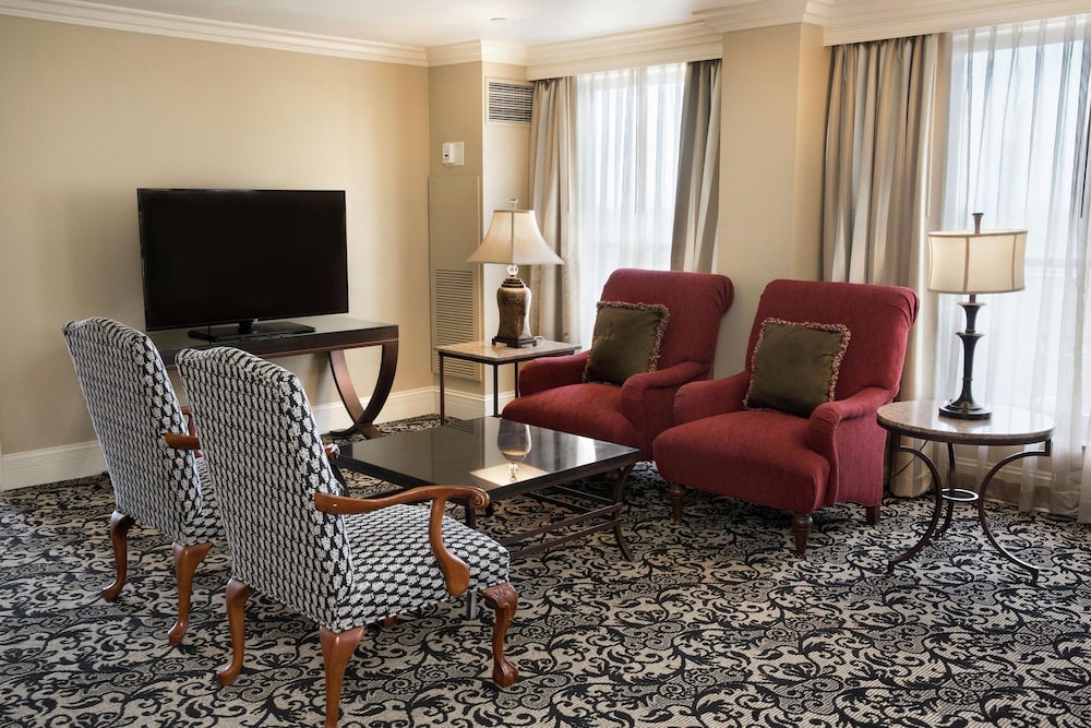 President Abraham Lincoln Springfield a DoubleTree by Hilton 50/52